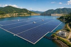 Xây nhà máy điện mặt trời nổi 240 MW trên hồ Đồng Nai 2