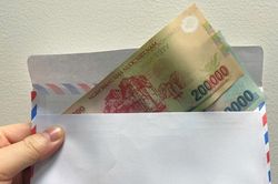 Vợ trẻ đau đớn nhận ra mình đang sống trong 'cuộc hôn nhân trả góp'