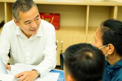 PGS Nguyễn Lân Hiếu cảnh báo khi hàng xóm nói: 'Truyền dịch cho đỡ khô người'