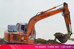 Ra quân dọn dẹp rác thải, khơi thông dòng chảy sông La