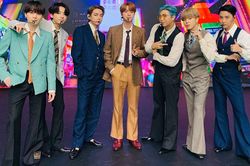 Forbes công khai chỉ trích GRAMMY, lên tiếng ủng hộ quyết định tẩy chay của BTS