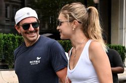 Siêu mẫu Gigi Hadid vướng tin đồn bí mật kết hôn