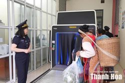 Thông quan nhanh, kiểm soát chặt ở Cửa khẩu Quốc tế Na Mèo