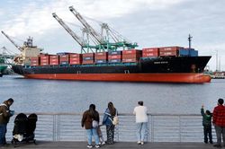 25 bang Mỹ khởi kiện chính quyền Tổng thống Trump về thuế quan mới