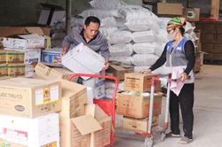 Ngăn ph&acirc;n b&oacute;n giả, k&eacute;m chất lượng