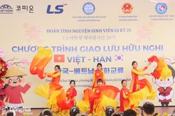Học sinh, sinh viên Đồng Nai giao lưu với đoàn tình nguyện sinh viên Hàn Quốc