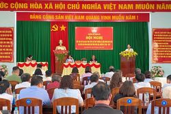 Phó Chủ tịch HĐND tỉnh Huỳnh Thúy Vân tiếp xúc cử tri phường Quy Nhơn Bắc