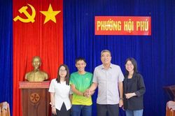 Phường Hội Phú đồng hành cùng 'dị nhân' chạy bộ Nguyễn Văn Long