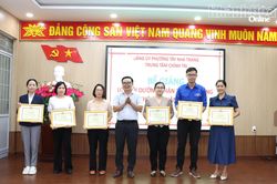 Trung t&acirc;m Ch&iacute;nh trị Nha Trang bế giảng lớp bồi dưỡng nhận thức về Đảng kh&oacute;a 4