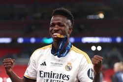 Arsenal nên từ bỏ Vinicius Junior: Nico Williams và Bradley Barcola mới là mảnh ghép hoàn hảo