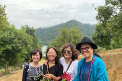 Mỗi gia đình một chuyến du lịch quê hương