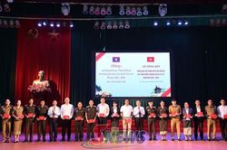 Tổng kết khóa đào tạo tiếng Việt cho lưu học sinh Lào