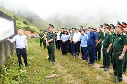 Quân khu 2 và tỉnh Tuyên Quang triển khai Dự án Đường tuần tra biên giới