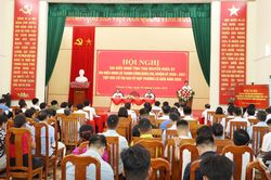 Chủ tịch HĐND tỉnh Thái Nguyên tiếp xúc cử tri xã Thành Công