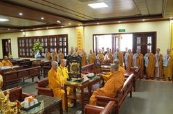 Phân ban Ni giới Trung ương khu vực phía Bắc thăm các trường hạ tỉnh Hưng Yên và TP.Hải Phòng
