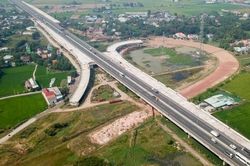 Giải ng&acirc;n c&aacute;c dự &aacute;n giao th&ocirc;ng trọng điểm đạt hơn 77.000 tỷ đồng