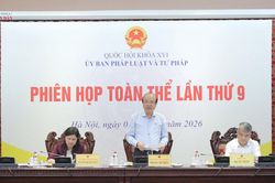 Ủy ban Ph&aacute;p luật v&agrave; Tư ph&aacute;p thẩm tra dự &aacute;n Luật Ph&aacute;t triển đ&ocirc; thị