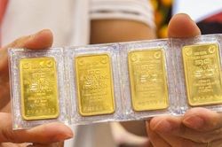 Giá vàng thế giới giảm, vàng trong nước thu hẹp chênh lệch mua - bán