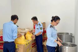 Phát hiện hơn 3,4 tấn mỹ phẩm 'kem trộn' sản xuất trái phép