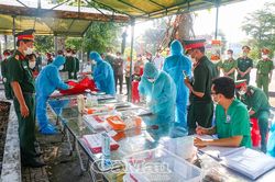 Lấy mẫu sinh phẩm 622 hài cốt liệt sĩ chưa rõ thông tin tại Nghĩa trang Liệt sĩ Thới Bình