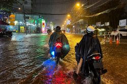 18 tỉnh, thành khẩn trương ứng phó với đợt mưa rất lớn, khu vực nào là tâm điểm?