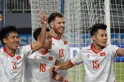 Không sử dụng nhiều cầu thủ nhập tịch vẫn đè bẹp Indonesia, tuyển Việt Nam khiến Đông Nam Á thán phục