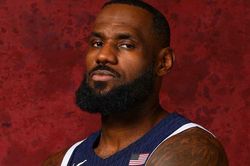 LeBron James được dự báo mang về hơn 400 triệu USD cho Philadelphia