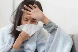 Mùa mưa bão dễ sinh bệnh: 9 việc nên làm mỗi ngày để bảo vệ sức khỏe cả gia đình