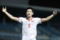 Chuyên gia: 3 sao nhập tịch khó đá cùng nhau, HLV Kim Sang-sik dùng người thú vị
