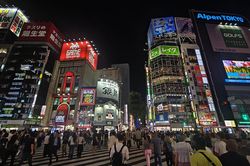 Tokyo – nơi nhịp sống bắt đầu khi hoàng hôn buông