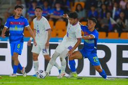 Thắng Philippines, tuyển Thái Lan cầm chắc vé vào bán kết ASEAN Cup