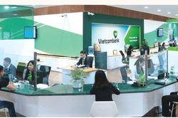 Kho tiền gửi 1,7 triệu tỷ đồng v&agrave; 'mỏ v&agrave;ng' CASA của Vietcombank