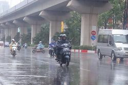 H&agrave; Nội mưa lớn, đề ph&ograve;ng &uacute;ng ngập