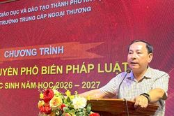 Trang bị kỹ năng, vun đắp ý thức thượng tôn pháp luật cho học sinh