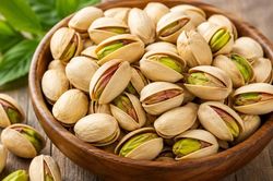 3 loại hạt tốt cho người tăng huyết áp, hỗ trợ bảo vệ tim mạch