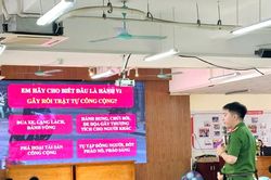 Tiết học pháp luật trong không gian thư viện ngày hè
