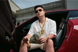 Lượng tiền bất chính 'khủng' của Mr Pips được bố mẹ và bạn gái hợp thức hóa thế nào?