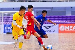 Bị dẫn 3 b&agrave;n, futsal Việt Nam vẫn ngược d&ograve;ng ngoạn mục trước Th&aacute;i Lan