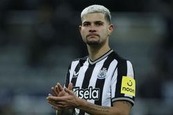 Arsenal kích nổ 'bom tấn' Bruno Guimaraes