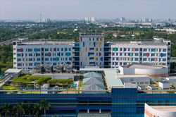 M&ocirc; h&igrave;nh 'Trung t&acirc;m xuất sắc': Bước chuyển chiến lược của y tế TP.HCM