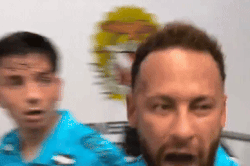Neymar nổi nóng, khẩu chiến với đối thủ sau chiến thắng