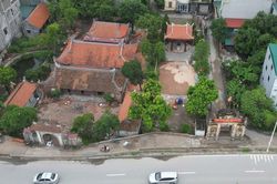 Giữ hồn cốt trăm năm cho cổng l&agrave;ng