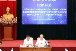 Tổ chức thi lại tất cả các môn tại Điểm thi Trường THPT Chuyên Tuyên Quang vào ngày 14-15/8