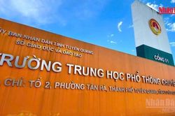 [Video] Sáng nay (5/8), Bộ Giáo dục và Đào tạo họp báo về phương án xử lý kết quả thi tại điểm thi THPT chuyên Tuyên Quang