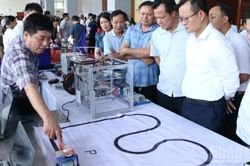 Đẩy mạnh chuyển đổi số và phát triển hệ sinh thái giáo dục STEM công nghệ cao