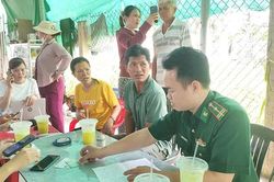 Đồng Th&aacute;p: Bi&ecirc;n ph&ograve;ng Kiểng Phước số h&oacute;a tuy&ecirc;n truyền chống khai th&aacute;c IUU