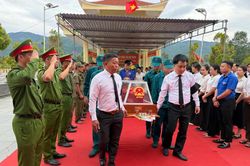 Xã Hà Nha an táng 3 hài cốt liệt sĩ nghi thuộc lực lượng đặc công