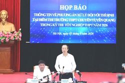 Thí sinh tại điểm thi Trường THPT chuyên Tuyên Quang thi lại vào ngày 14 và 15-8