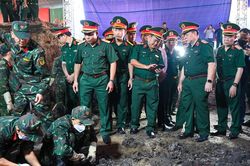 Chính ủy Quân khu 7 gửi thư biểu dương lực lượng tìm kiếm, quy tập hài cốt liệt sĩ