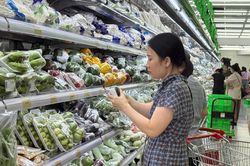 Mưa lớn diện rộng, Bộ C&ocirc;ng Thương y&ecirc;u cầu kh&ocirc;ng để thiếu h&agrave;ng thiết yếu